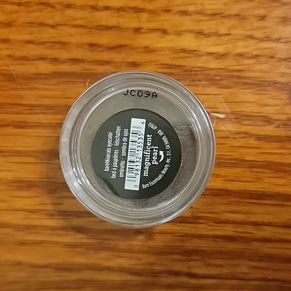 Bare Escentuals Magnificent Pearl